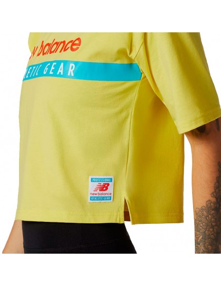NEW BALANCE CAMISETA ESSENTIALS FIELD DAY BOXY AMARILLO MUJER NEW BALANCE CAMISETA ESSENTIALS FIELD DAY BOXY AMARILLO MUJER