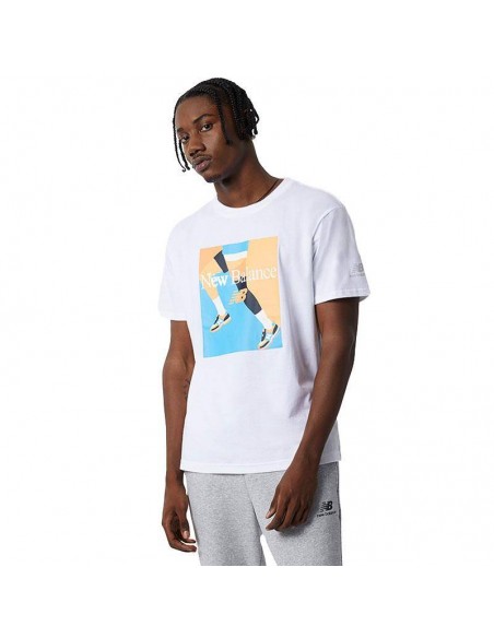 NEW BALANCE CAMISETA ESSENTIALS CELEBRATE RUN BLANCO HOMBRE NEW BALANCE CAMISETA ESSENTIALS CELEBRATE RUN BLANCO HOMBRE