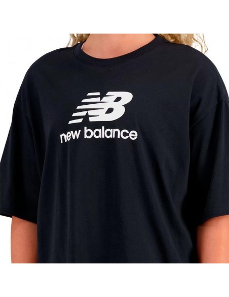 NEW BALANCE CAMISETA STACKED LOGO OVERSIZED