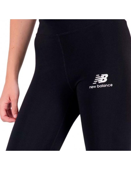 NEW BALANCE MALLAS ESSENTIALS STACKED LOGO NEW BALANCE MALLAS ESSENTIALS STACKED LOGO