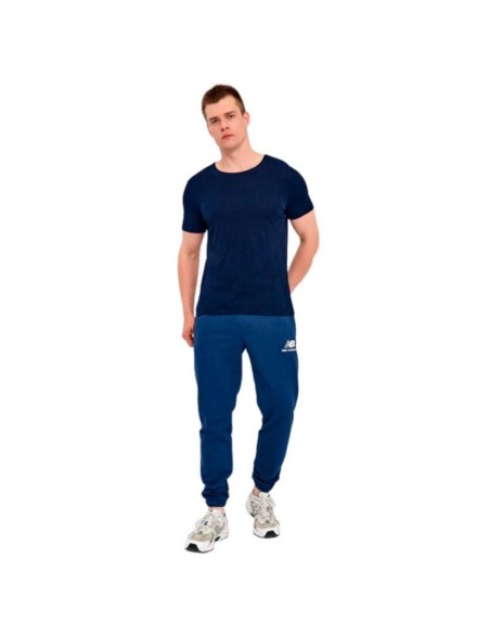 NEW BALANCE PANTALÓN STACKED LOGO NEW BALANCE PANTALÓN STACKED LOGO