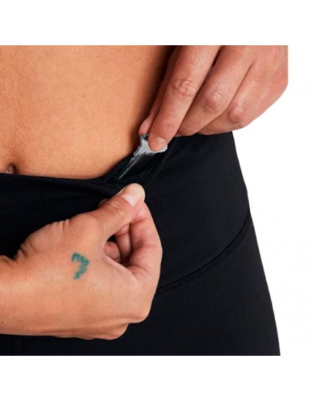 UNDER ARMOUR MALLAS CAMPUS