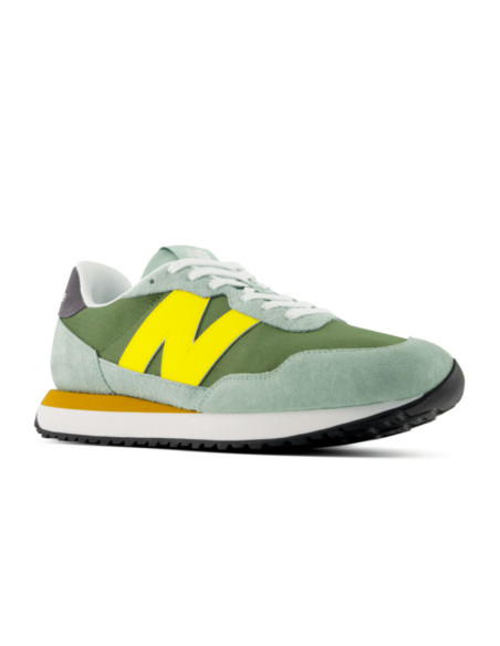 Zapatillas New Balance 237 verde diagonal