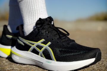 runner-con-zapatillas-para-pronadores