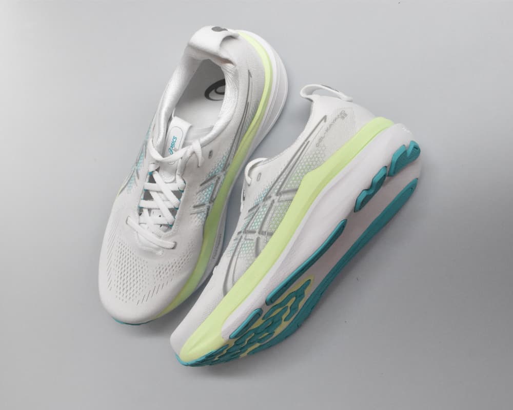 Gel-Kayano 33 desde arrriba